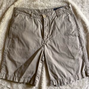 Vineyard Vines Men’s shorts-size 30